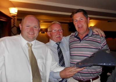 Tony Hughes
Captain Jonathan Smith and sponsor Gay Smith presenting the prize for third in Category 2 to Tony Hughes
