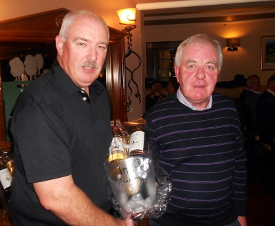 Jim Clancy 
Sponsor Joe McMahon presenting the prize for first place in Class 2 to Jim Clancy
