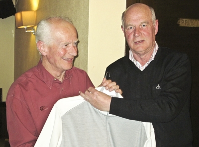 Ger O'Hea
President William Fitzgerald presenting Ger O'Hea with the prize for winning Class 3
