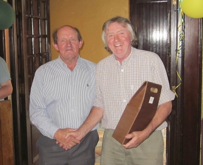 Leo Harte
Second in Class 2, Leo Harte receives his prize from Mick McKenna
