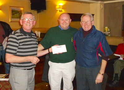 Runners-up
Noel with the Captain Jonathan Smith and Gay Smith. Jason Smith and Ken O'Reilly were the other two members of the team. The team were pipped at the post on a count back.
