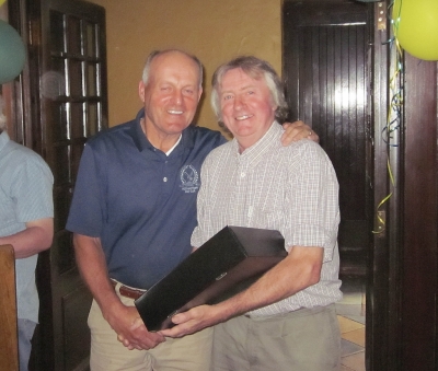 Tom Hickey
Winner of Class 2, Tom Hickey receives his prize from Mick McKenna
